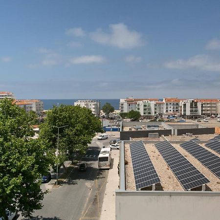 Blissful Beach Getaway Nazare Bagian luar foto